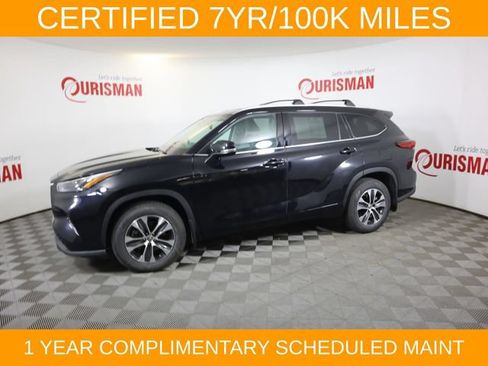 Used 2022 Toyota Highlander XLE AWD/4WD image 8