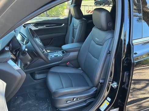 New 2026 Cadillac XT5 Premium Luxury w/ LPO, ONYX Package AWD/4WD image 8