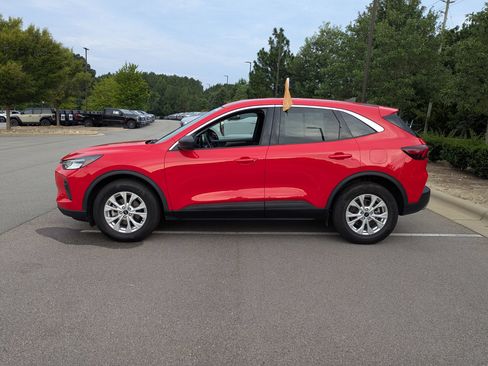Used 2024 Ford Escape Active w/ Tech Pack #1 AWD/4WD image 7