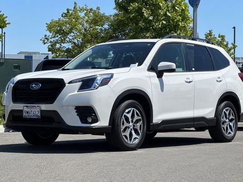 Used 2024 Subaru Forester Premium AWD/4WD image 8