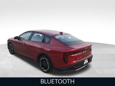 Used 2025 Kia K4 EX image 2