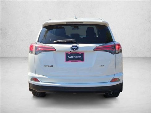 Used 2018 Toyota RAV4 LE w/ All Weather Liner Package FWD image 7