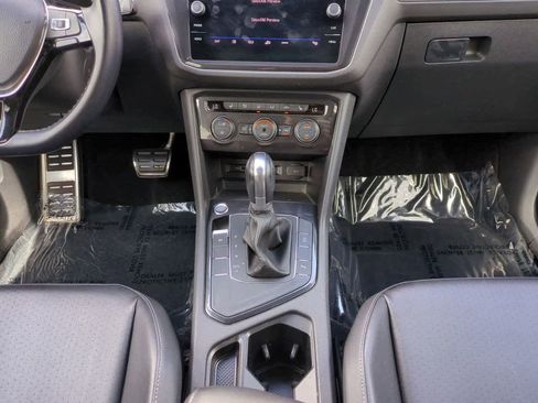 Used 2019 Volkswagen Tiguan SEL Premium R-Line FWD image 19