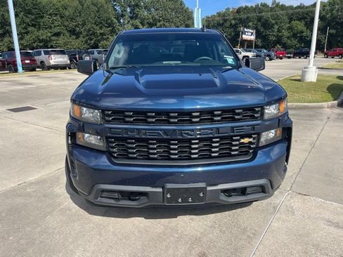 Used 2019 Chevrolet Silverado 1500 Custom w/ Infotainment Package RWD image 10