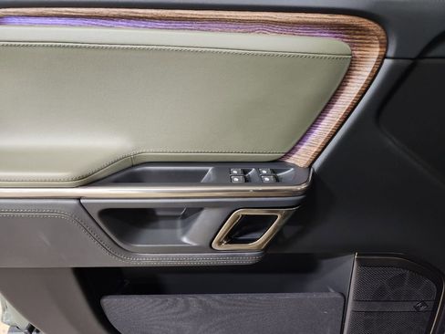 Used 2023 Rivian R1S Launch Edition image 27