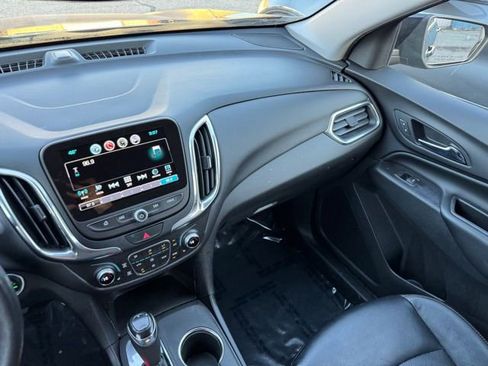Used 2018 Chevrolet Equinox LT w/ Sun & Infotainment Package AWD/4WD image 23