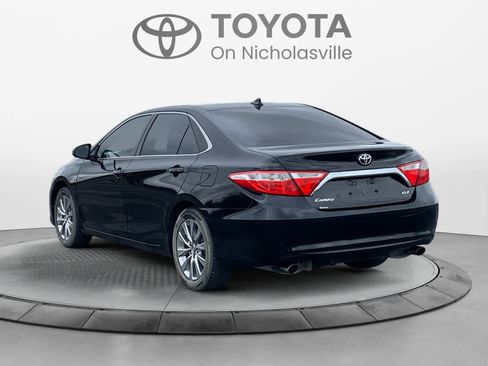Used 2017 Toyota Camry XLE image 4