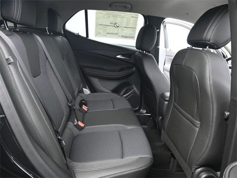 Used 2025 Buick Encore GX Preferred image 25