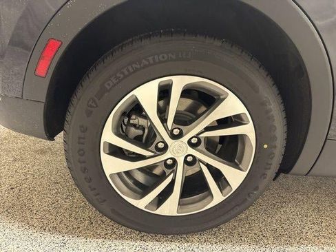 Used 2021 Buick Envision Essence image 34