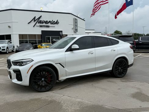Used 2022 BMW X6 M50i AWD/4WD image 1