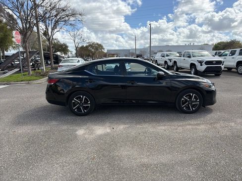 Used 2025 Nissan Sentra SV image 6