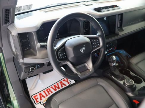 Used 2024 Ford Bronco Everglades image 23