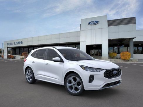 Used 2024 Ford Escape ST-Line Select w/ Tech Pack #2 image 7