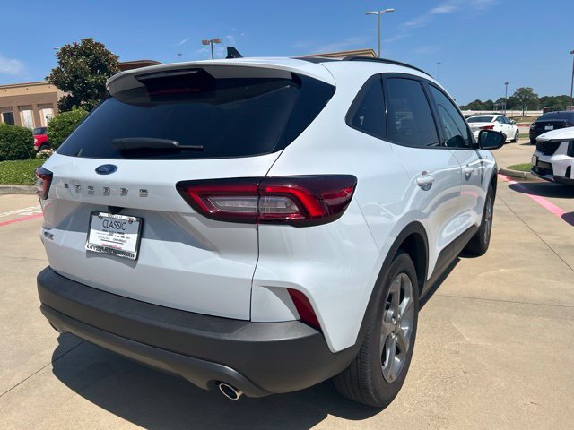 Used 2024 Chevrolet Trax LT FWD image 49