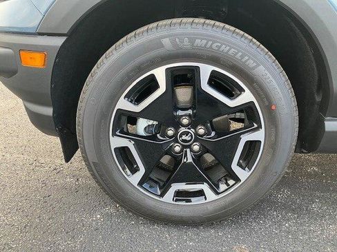 New 2024 Ford Bronco Sport Outer Banks image 10