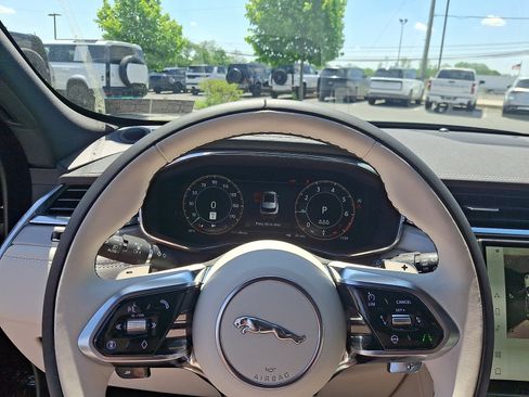 New 2026 Jaguar F-PACE R-Dynamic S AWD/4WD image 18