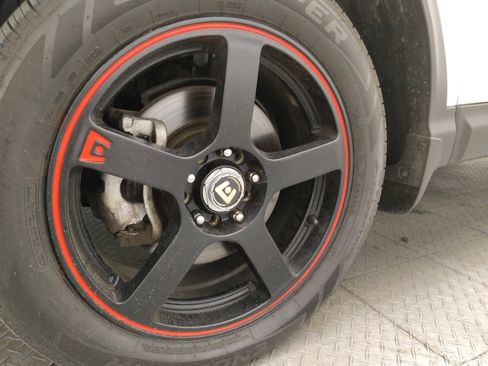 Used 2020 Nissan Rogue Sport S image 31