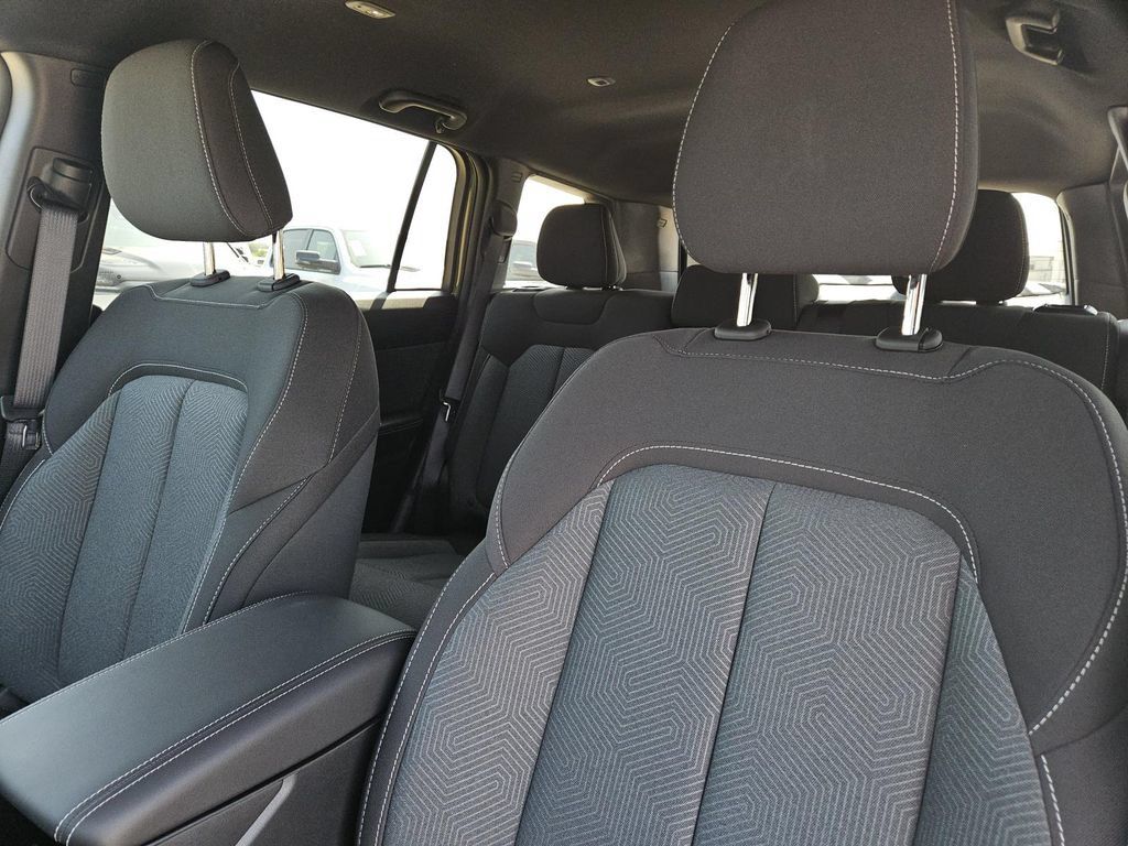 New 2026 Jeep Cherokee Laredo AWD/4WD image 21