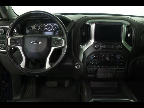 Used 2021 Chevrolet Silverado 1500 LT Trail Boss w/ Convenience Package II AWD/4WD image 15