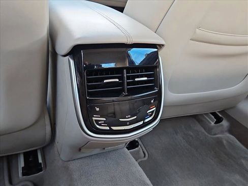 Used 2013 Cadillac XTS Premium AWD/4WD image 16