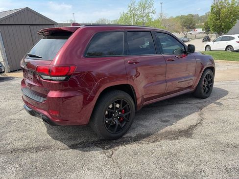 Used 2018 Jeep Grand Cherokee SRT image 5