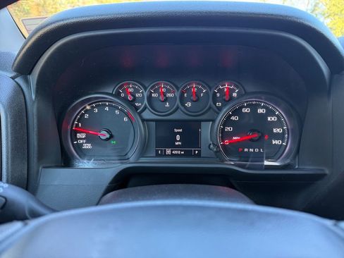 Used 2024 Chevrolet Silverado 1500 Custom Trail Boss image 20