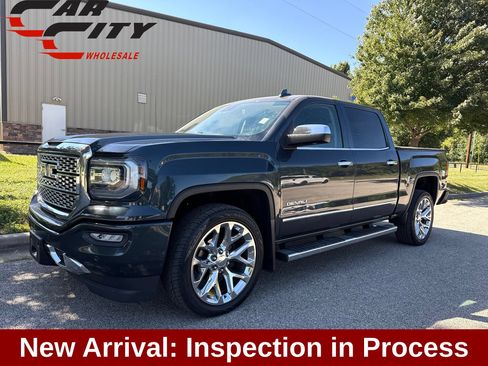 Used 2017 GMC Sierra 1500 Denali AWD/4WD image 1