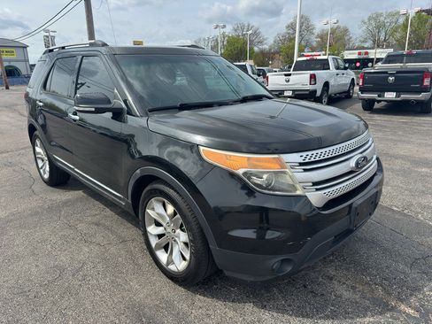 Used 2014 Ford Explorer XLT w/ Equipment Group 202A image 3