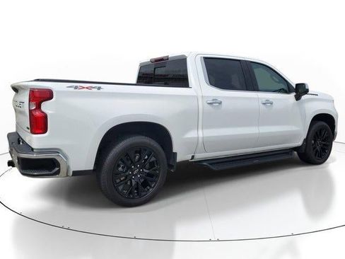 Used 2024 Chevrolet Silverado 1500 LTZ w/ LTZ Convenience Package II AWD/4WD image 3