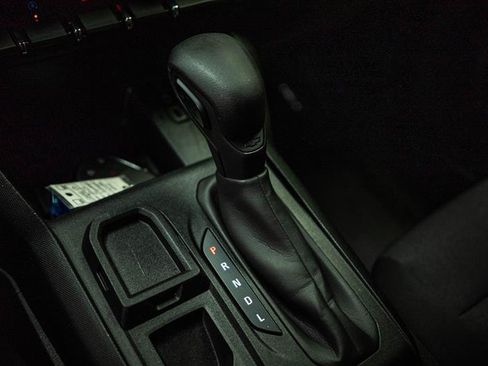 Used 2023 Chevrolet Colorado W/T RWD image 17