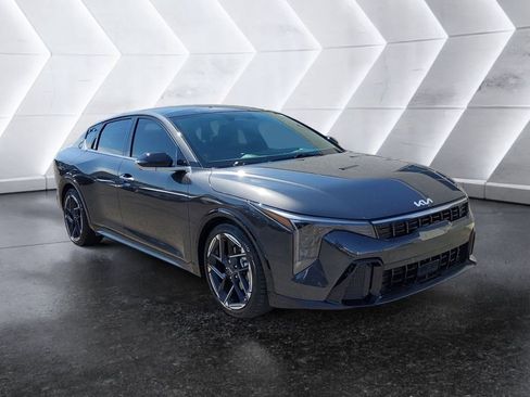 Used 2025 Kia K4 GT-Line w/ GT-Line Sunroof Package FWD image 1