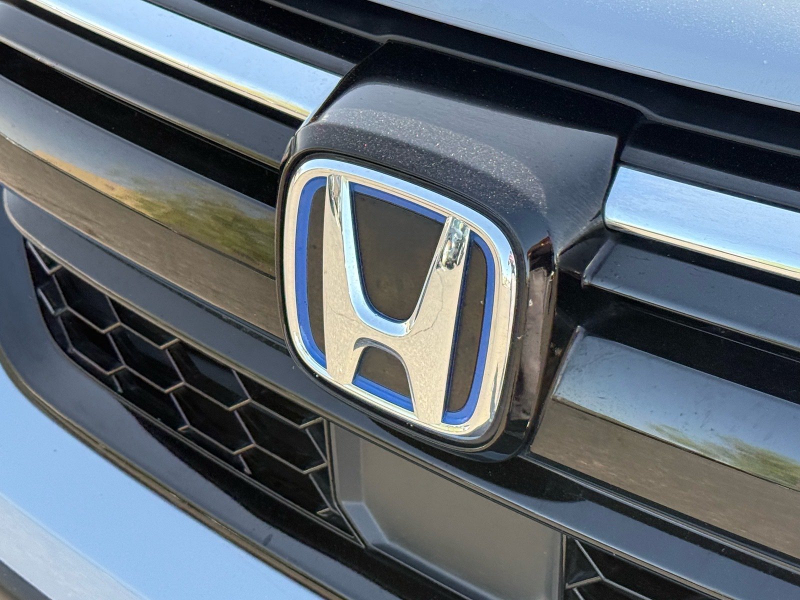 Used 2022 Honda CR-V Touring image 32