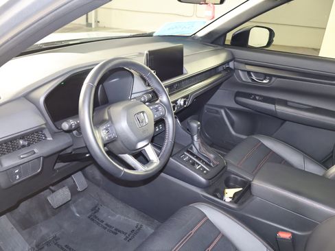 Used 2025 Honda CR-V Sport-L image 2
