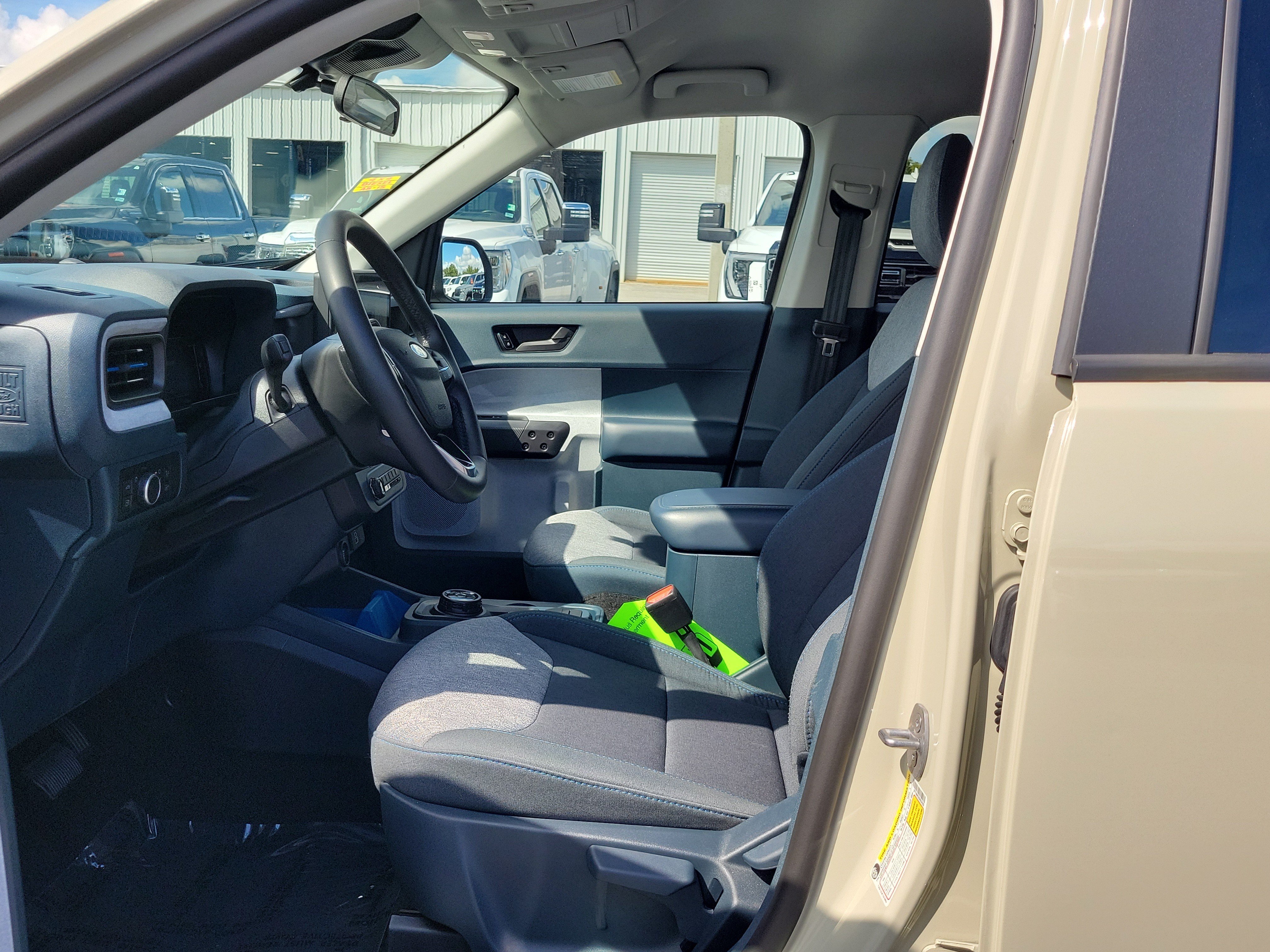 Certified 2025 Ford Maverick XLT FWD image 19