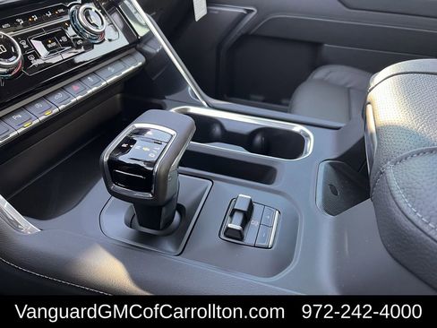 New 2026 GMC Sierra 1500 Denali w/ Denali Reserve Package image 18