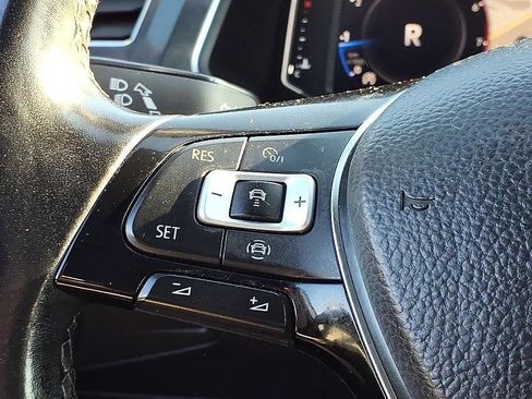 Used 2021 Volkswagen Tiguan SEL Premium R-Line AWD/4WD image 31