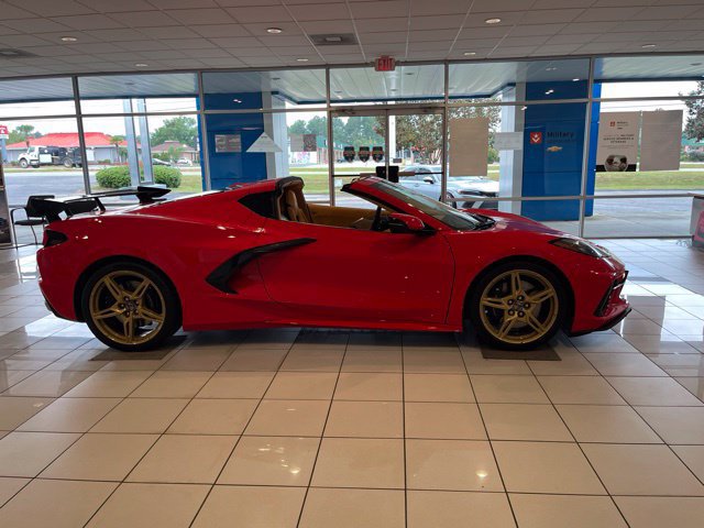 Used 2020 Chevrolet Corvette Stingray Premium Cpe w/ 3LT Preferred Equipment Group RWD image 2