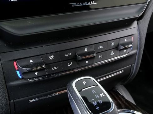 Used 2023 Maserati Ghibli Modena RWD image 16