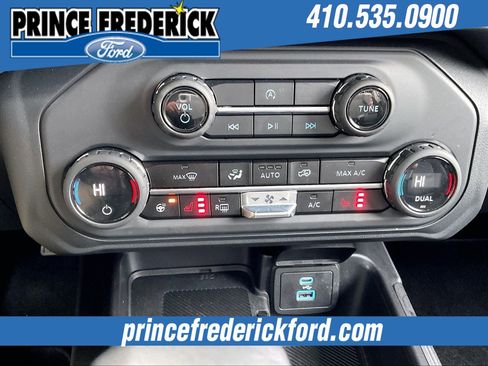 Used 2025 Ford Bronco Outer Banks image 29
