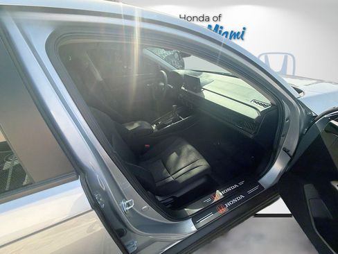 Certified 2025 Honda Accord LX image 31