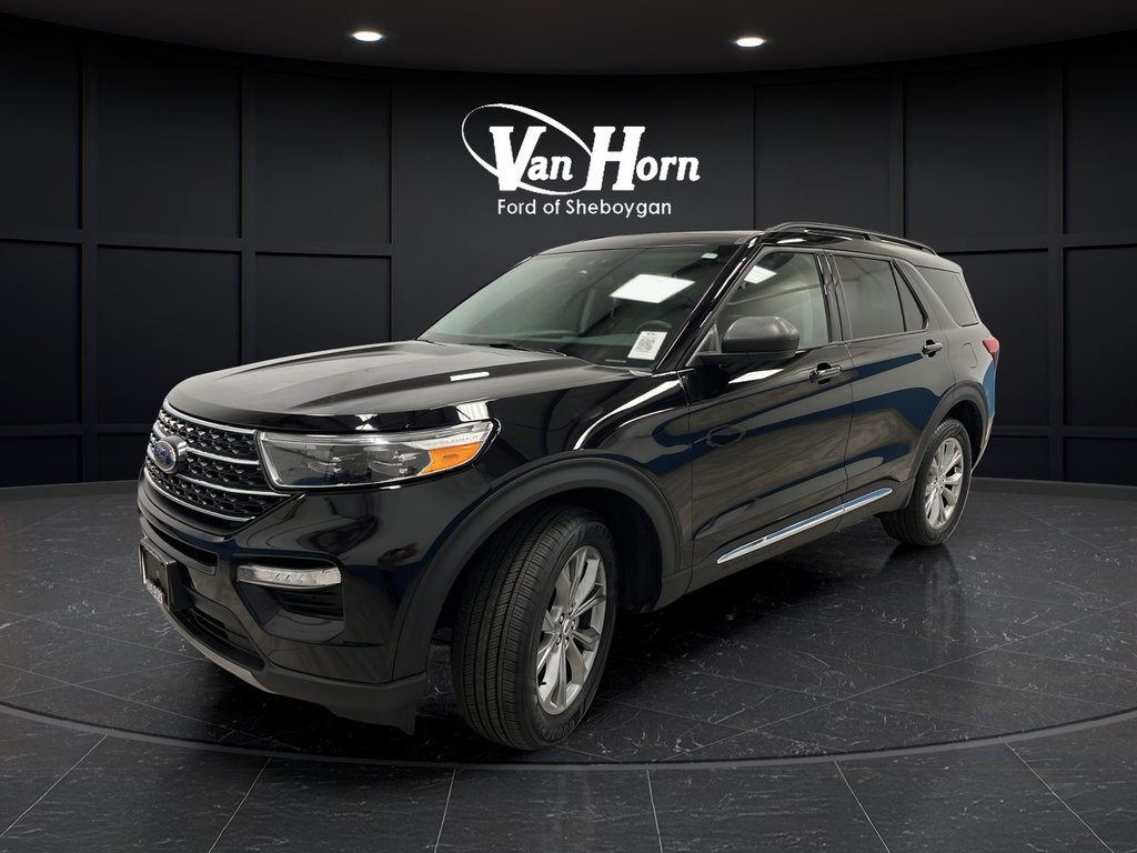 Used 2023 Ford Explorer XLT w/ Equipment Group 202A AWD/4WD image 3