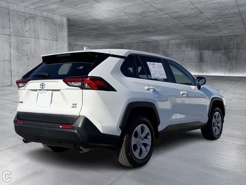 Used 2024 Toyota RAV4 LE image 5
