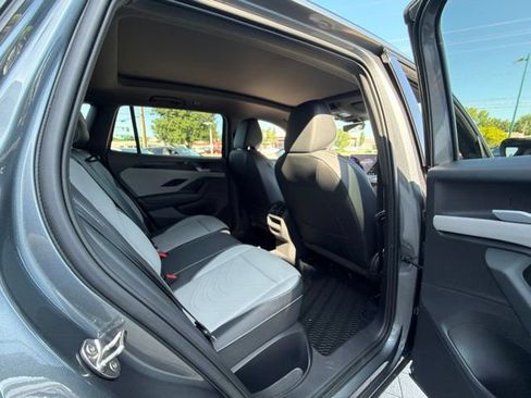 Used 2025 Volkswagen Tiguan SE R-Line AWD/4WD image 29