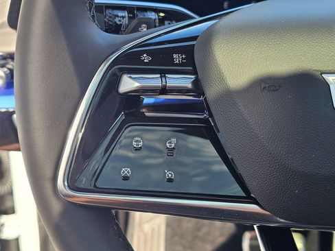 New 2026 Cadillac Optiq Luxury 2 AWD/4WD image 26