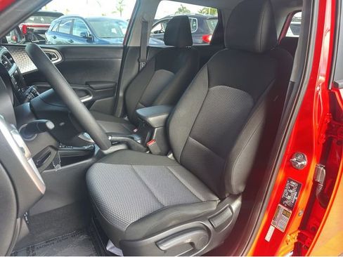 Certified 2023 Kia Soul LX w/ LX Technology Package image 14