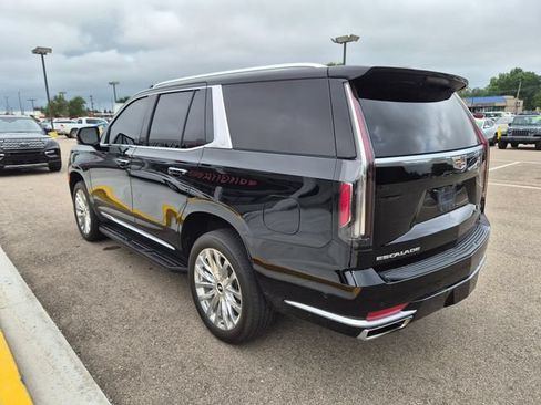 Used 2024 Cadillac Escalade Premium Luxury w/ LPO, Floor Liner Package AWD/4WD image 9