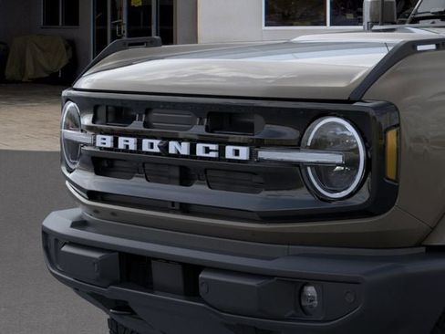 New 2026 Ford Bronco Outer Banks AWD/4WD image 19