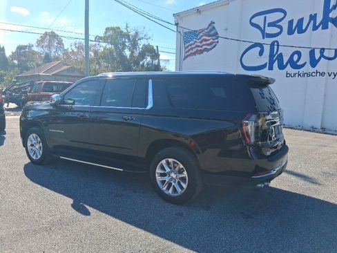 Certified 2025 Chevrolet Suburban Premier image 16