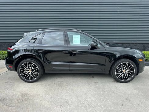 Certified 2026 Porsche Macan Turbo AWD/4WD image 10