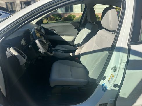 Used 2020 Honda HR-V LX image 9